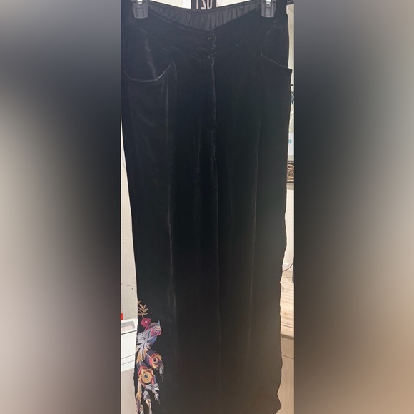 Johnny Was Wide leg Pleat Pant $328 current online! - Picture 5 of 8